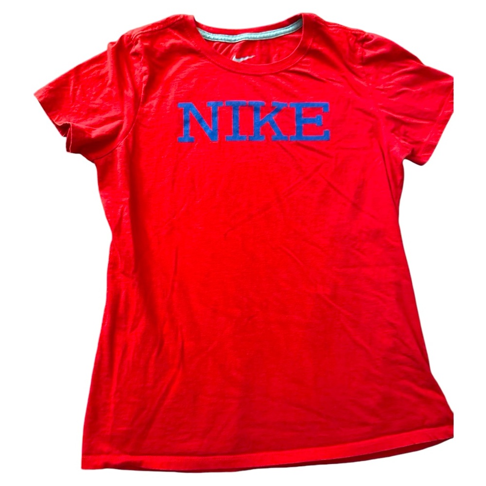 Nike slim fit women red XL Tshirt